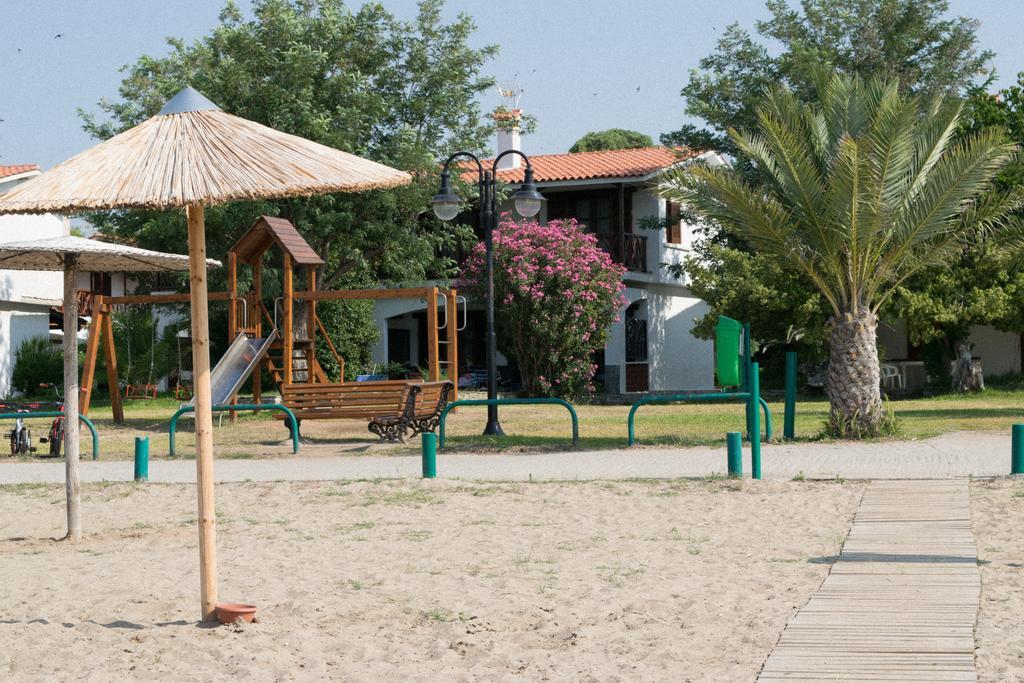 Mikiverna Houses By Miltiadis Kalyves Polygyrou Dış mekan fotoğraf